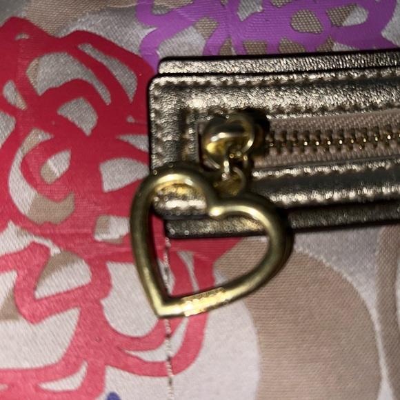 Coach Poppy Crossbody Beige and Multicolor Floral Handbag - Picture 7 of 13